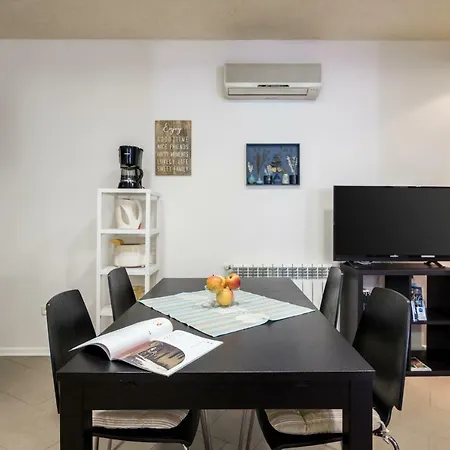 White&blue Center App Apartment *