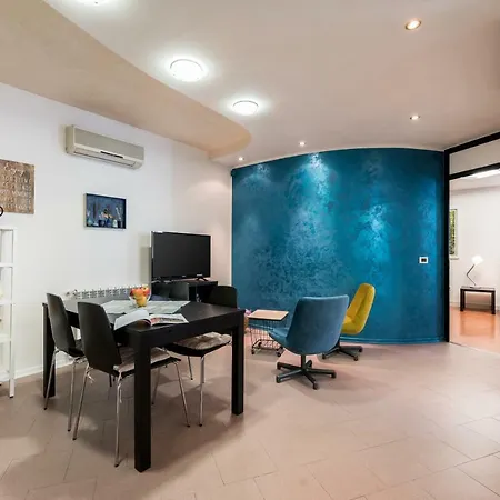 White&blue Center App Apartment